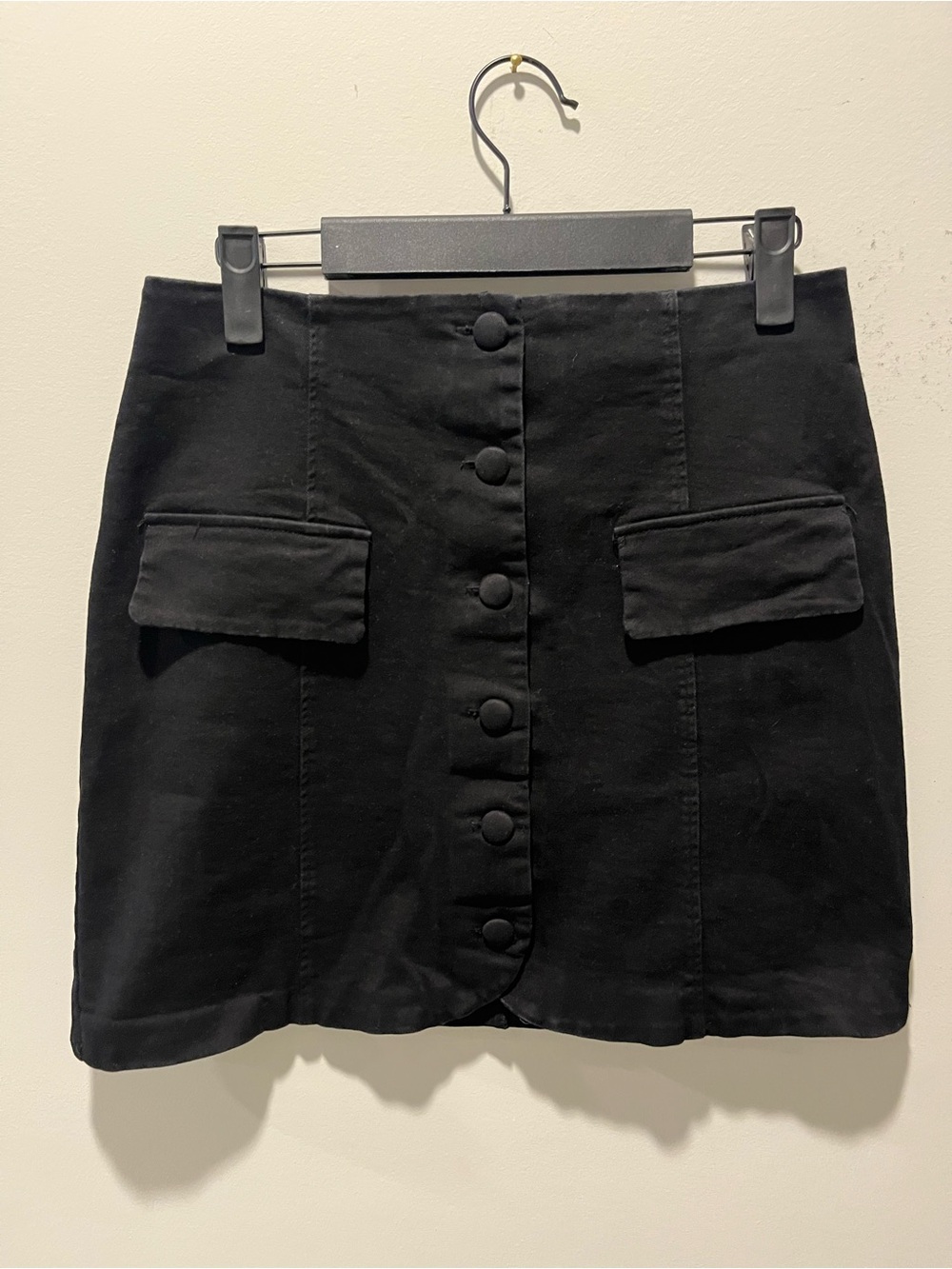 Alya Black Button-Front Mini Skirt with Flap Pockets Size M